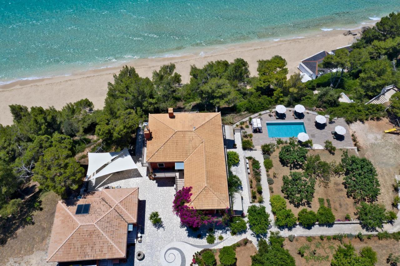 Avra Private Suites Lassi  Exterior foto